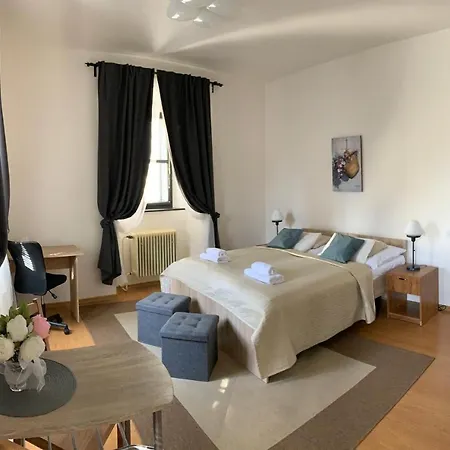 Hotel U Apostola