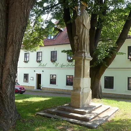 Hotel U Apoštola 3*