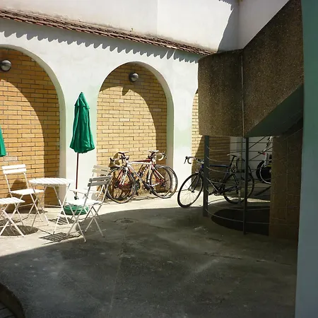 乌帕斯特拉酒店 酒店 Jevíčko