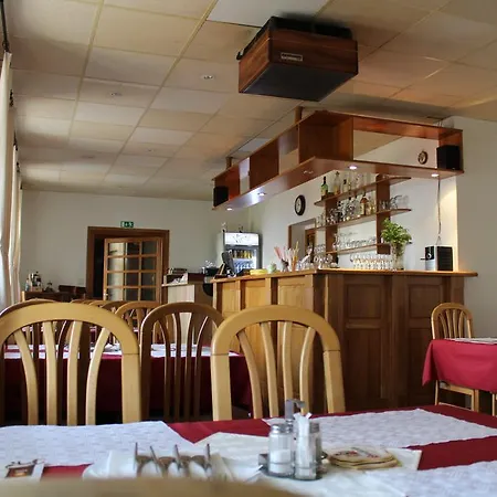 Hotel U Apoštola 3*