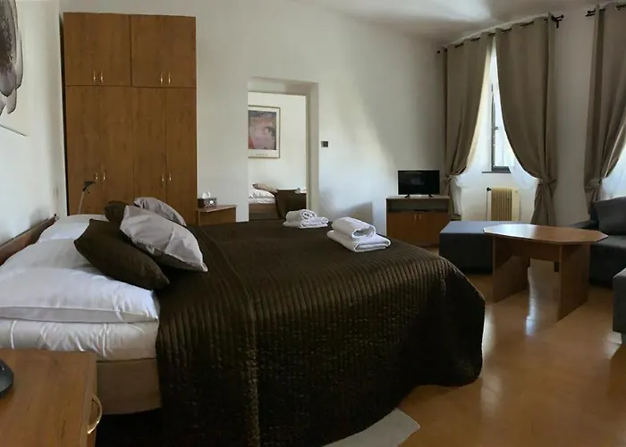 U Apostola Hotel