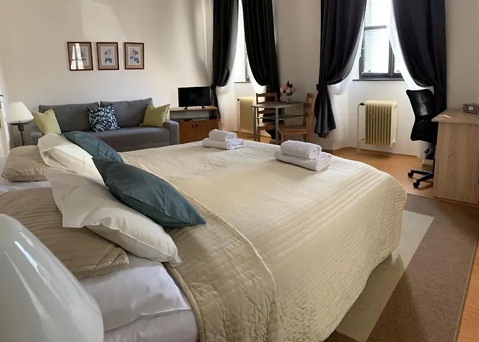 U Apostola Hotel